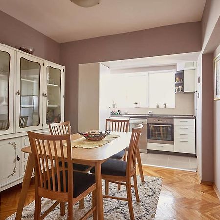 Spacious Modern Apartment In Peaceful Neighborhood Скоп'є Екстер'єр фото