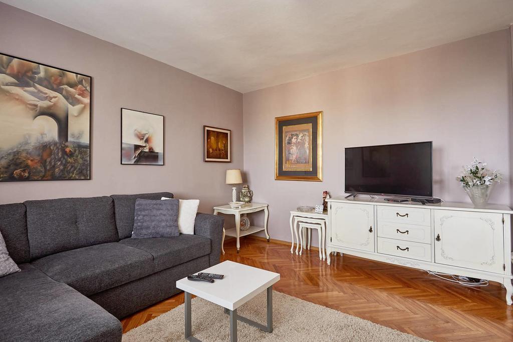 Spacious Modern Apartment In Peaceful Neighborhood Скоп'є Екстер'єр фото